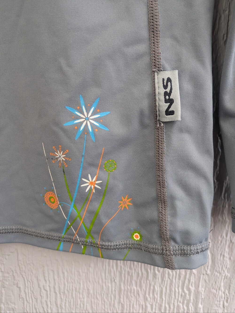 NRS Gray UPF 50 Rashguard - Picture 3 of 7
